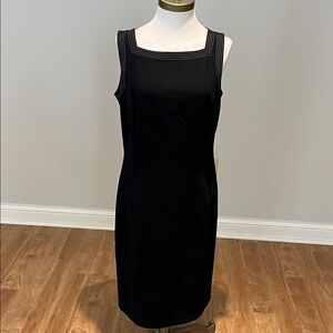 Ann Taylor Black square neck poly sheath with white trim size 10